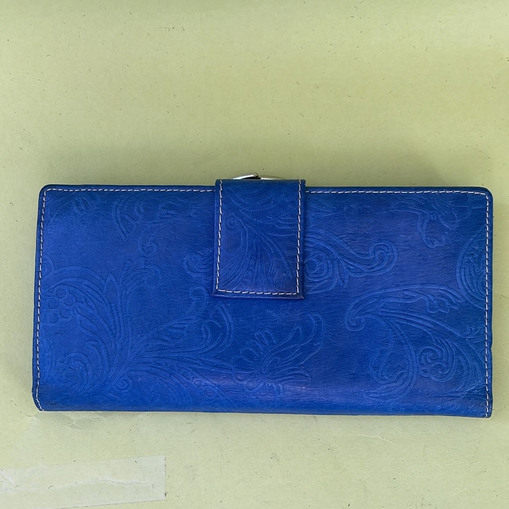 Vintage blue leather wallet with floral decor